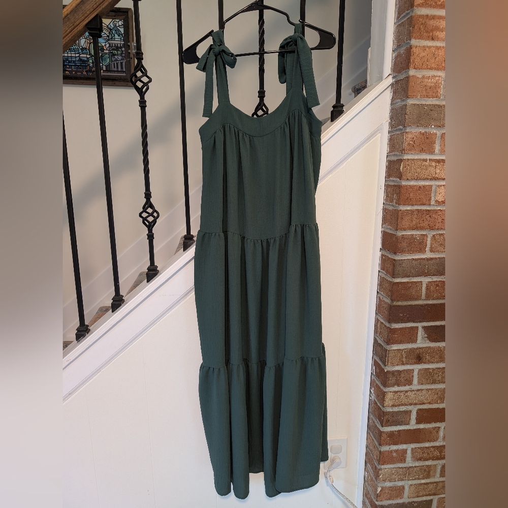 Carly Jean Los Angeles Green Maxi Dress